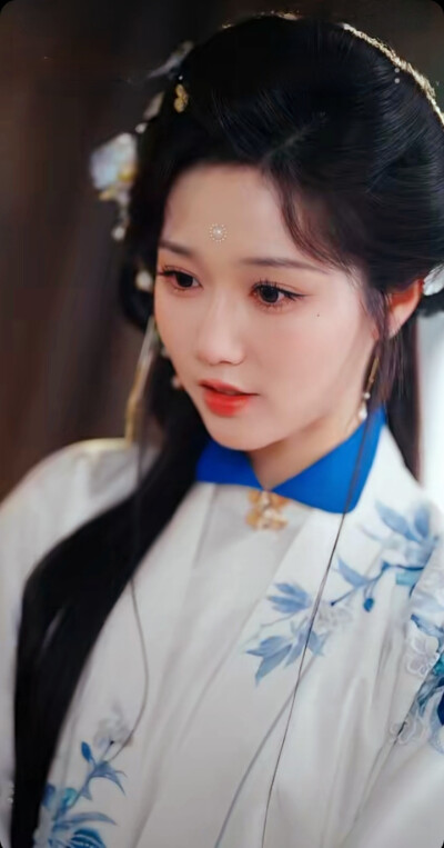 岳雨婷