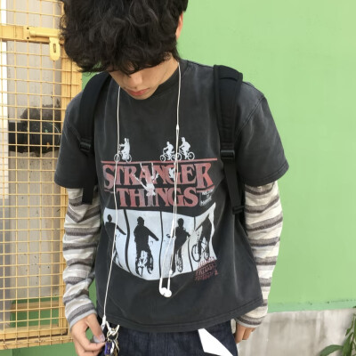头像丨男头 我不愿再停留 我决定向前走
