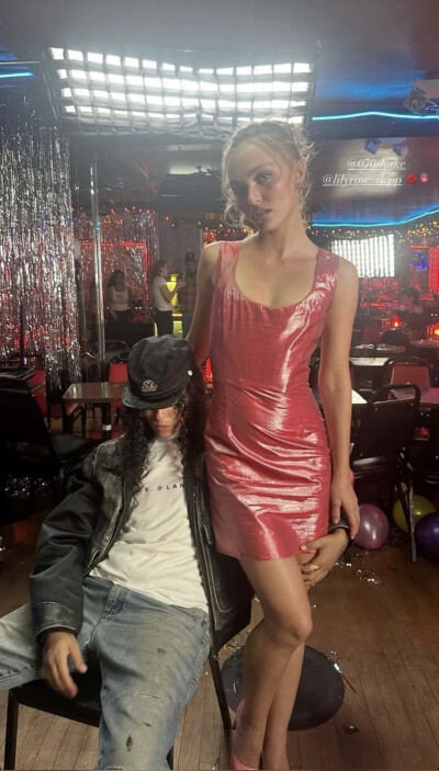 Lily-Rose Depp 