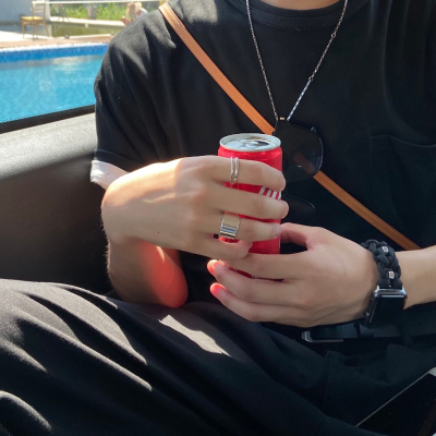 头像丨男头 好不好给我个拥抱