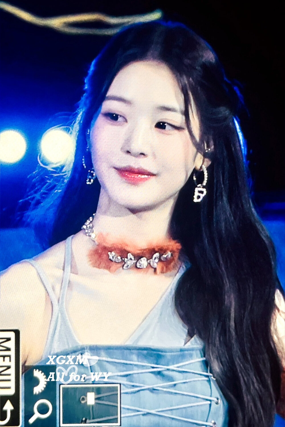 。