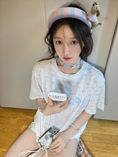 姜贞羽