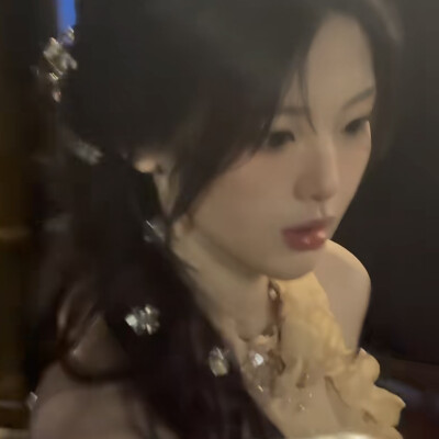 仙子何必早早归来