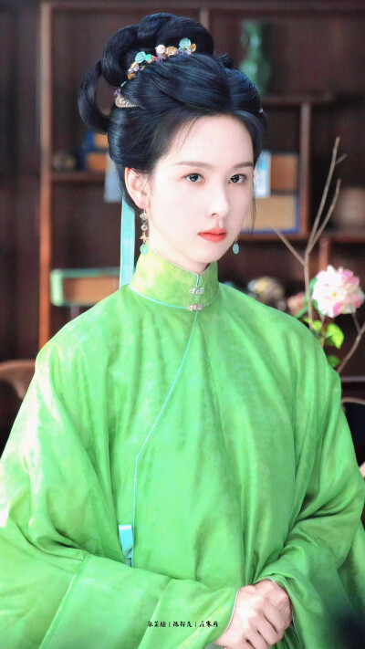 陈都灵