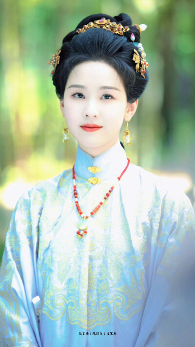 陈都灵