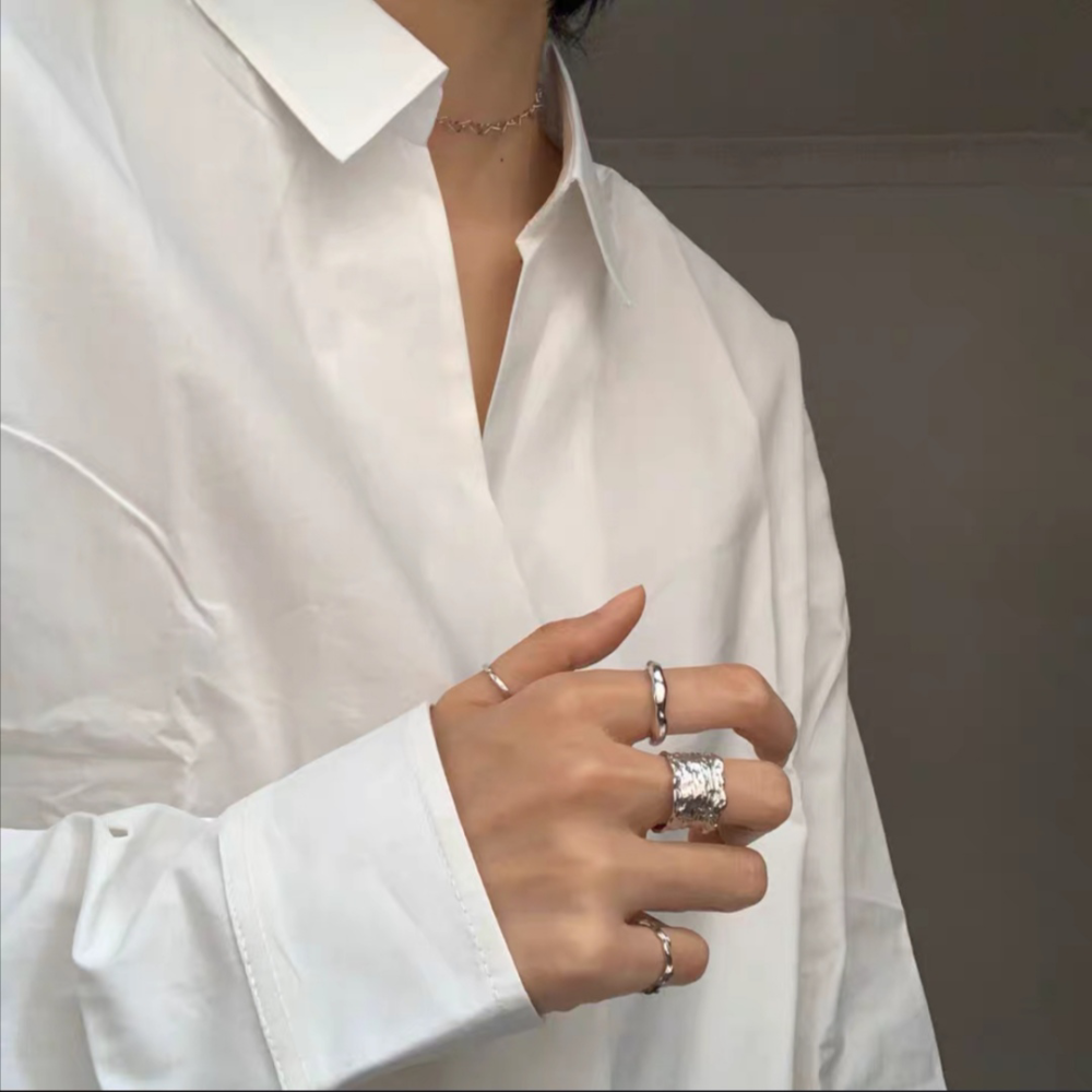 头像丨男头 如果我不在乎你 我哪来那么多情绪
