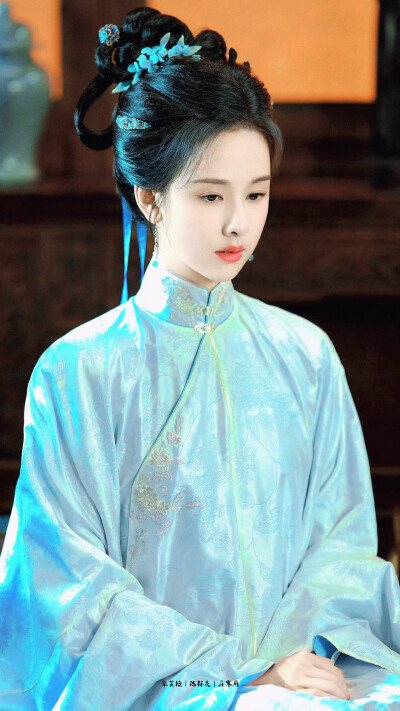 陈都灵