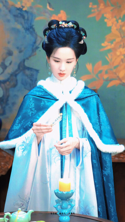 陈都灵