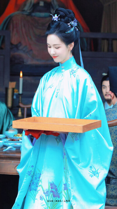 陈都灵