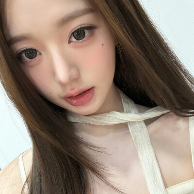 张元英