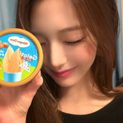 张元英