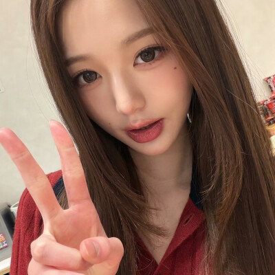 张元英
