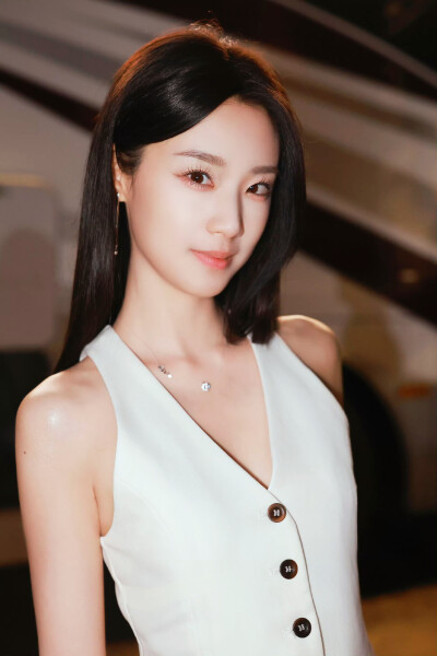 王小亿