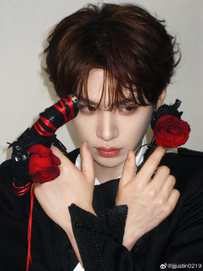 黄明昊