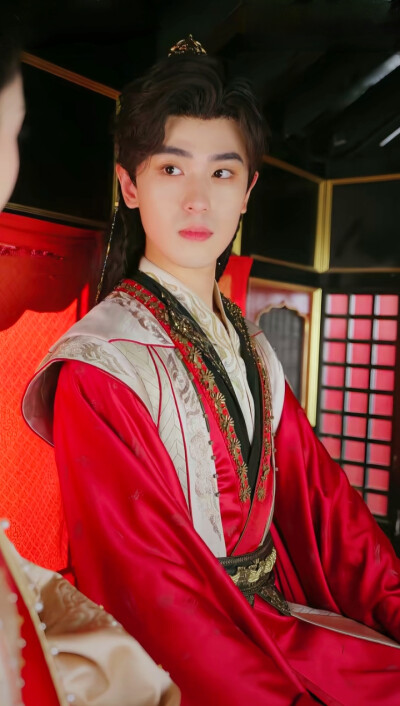 李若洵
