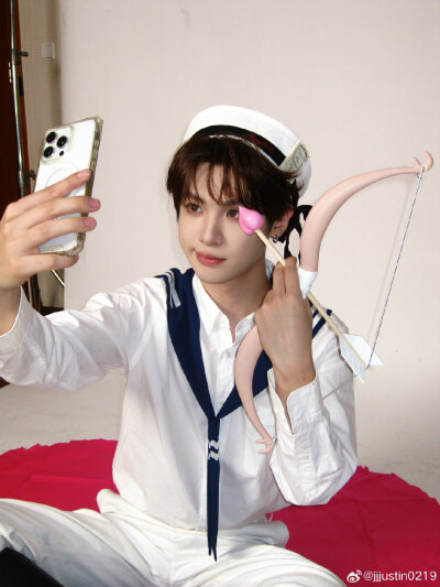 黄明昊