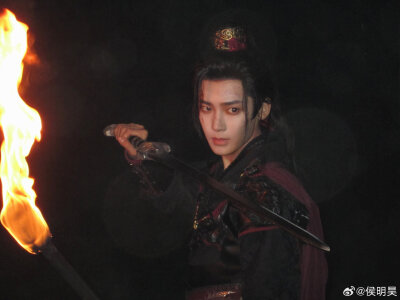 侯明昊