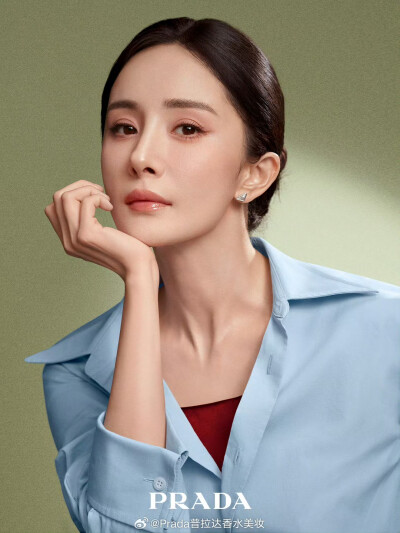 杨幂/Prada香氛代言人