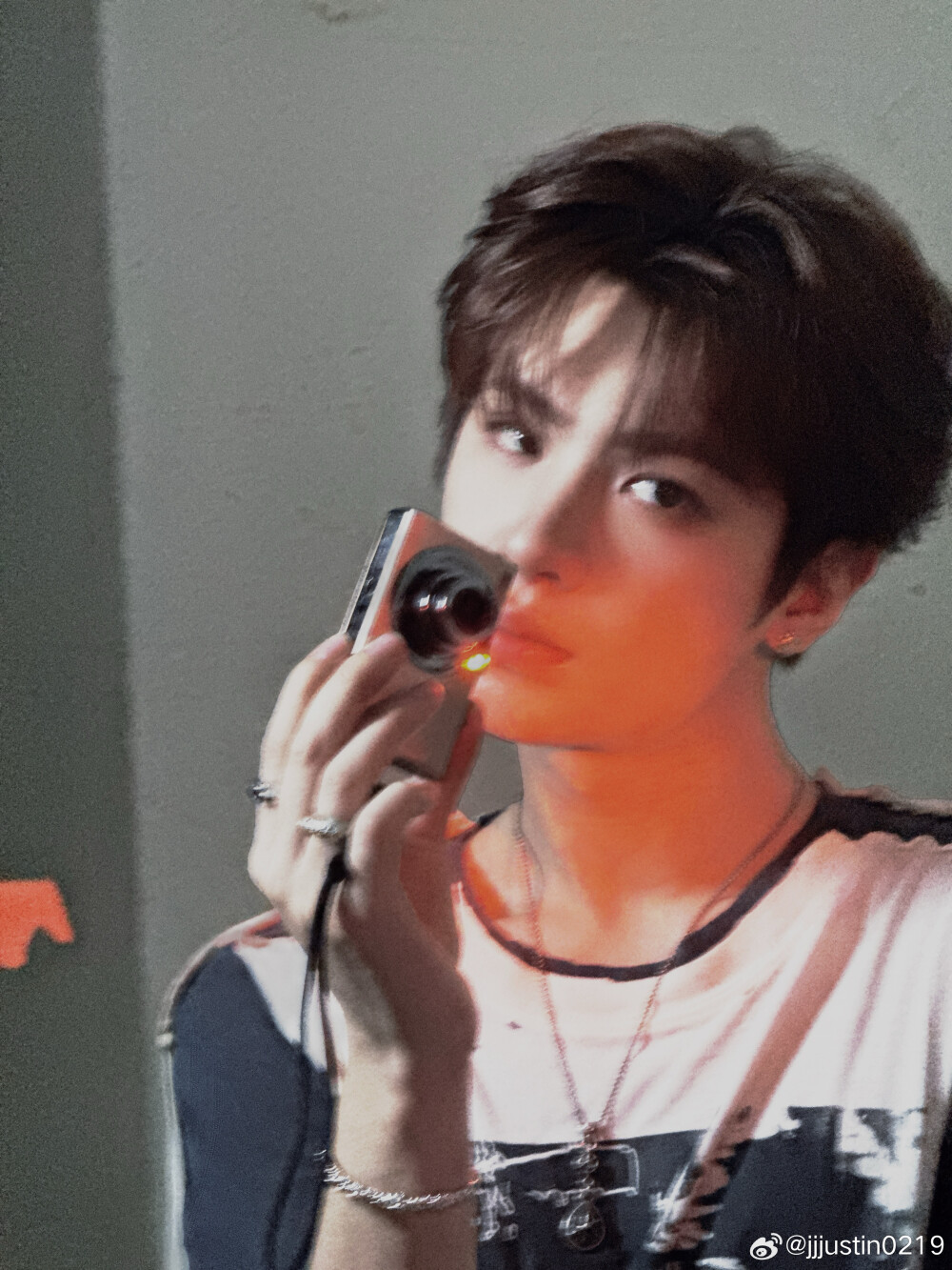 黄明昊