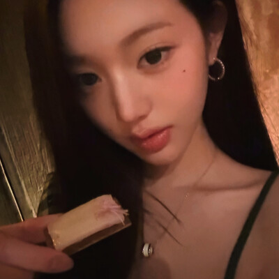 张元英