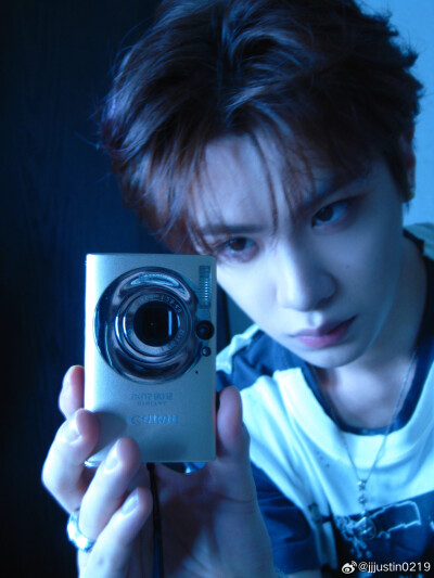 黄明昊