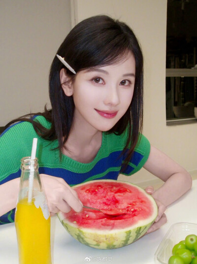 陈都灵
