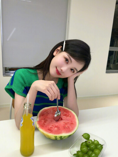 陈都灵