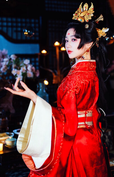 岳雨婷