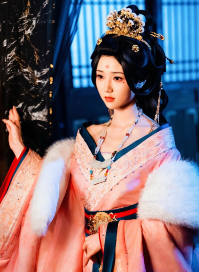岳雨婷