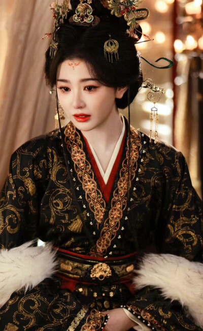 孔雪儿