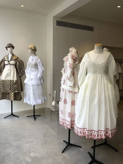 Simone Rocha 10周年
在Dover Street Market特设的装置
