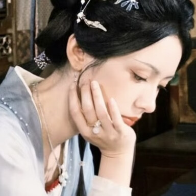这位妹妹我好像在哪里见过
