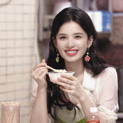 张婧仪