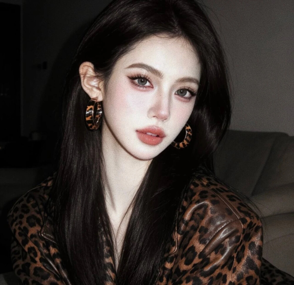 女头