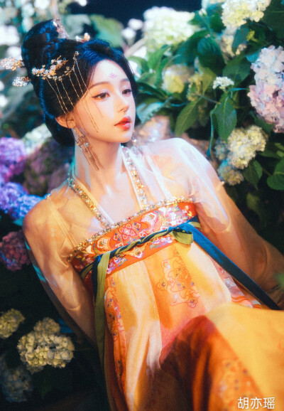 胡亦瑶
