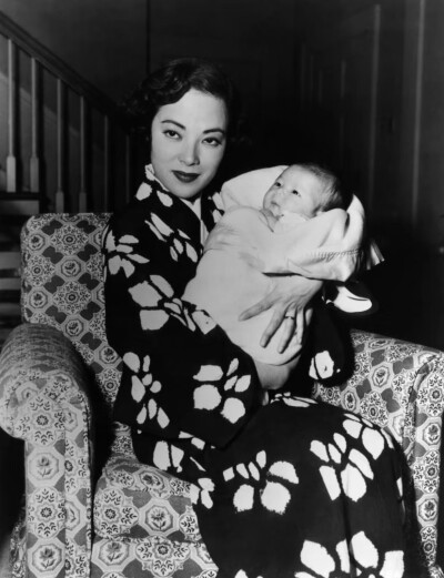 李香兰