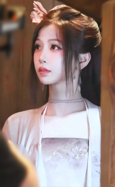 虞书欣