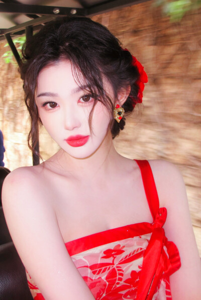 孔雪儿