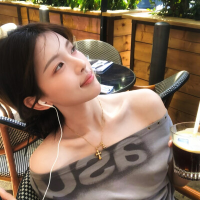 杨超越