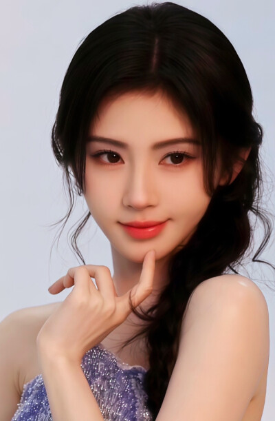 鞠婧祎