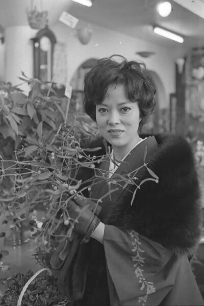 李香兰