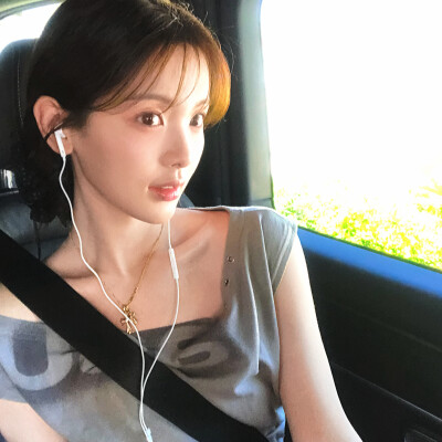 杨超越