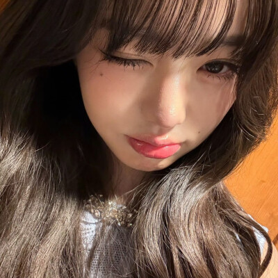 张元英