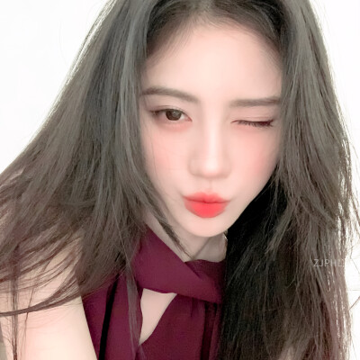 鞠婧祎