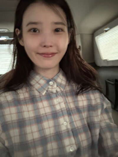 IU