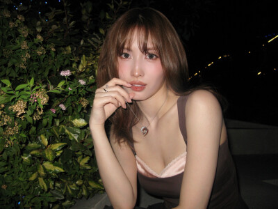 平井桃 momo