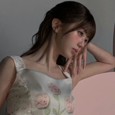 张元英