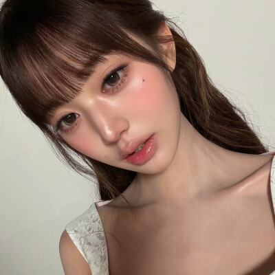 张元英