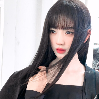 鞠婧祎
