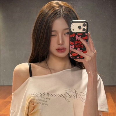张元英